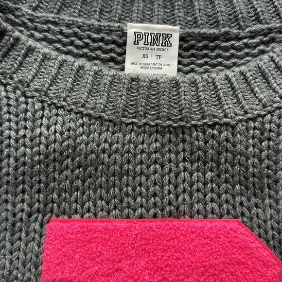 VS PINK Grey Knit Sweater Logo size XS - Picture 2 of 6